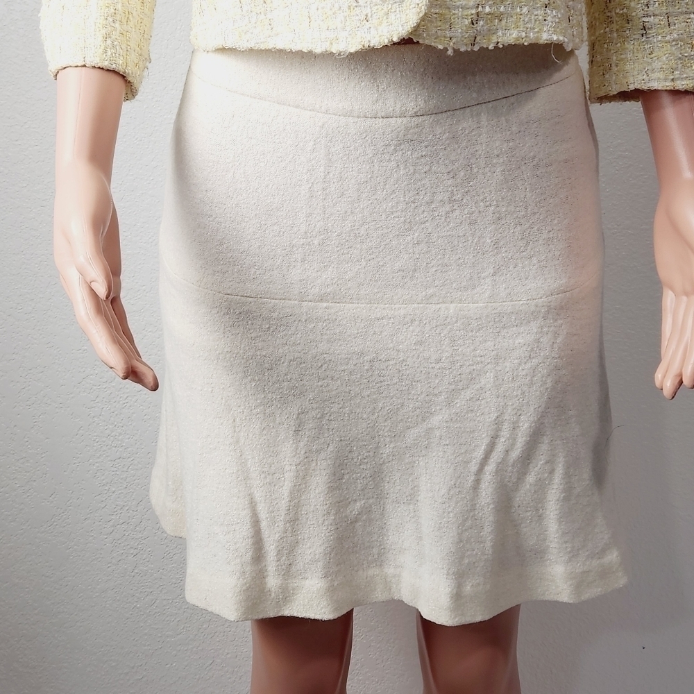 Ann Taylor Ivory Skirt Fit & Flare Flounce Hem, Petite Size 2P